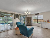 282 Neville Circle