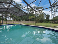 282 Neville Circle