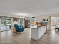 282 Neville Circle