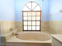 1214 Island Green Drive Unit #B3-9
