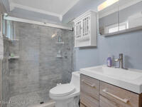 950 Gatewood Court