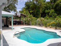 886 Spirea Drive