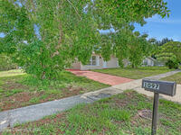 1097 Cabot Drive