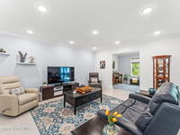 916 Corbin Circle