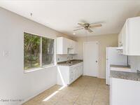 933 Gueld Avenue