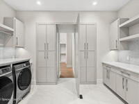 3717 Upper Floridian Way