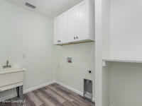 123 Garylind Street
