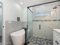 123 Garylind Street
