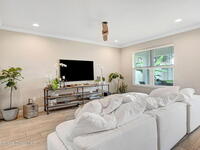 910 Swiss Pointe Lane