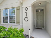910 Swiss Pointe Lane