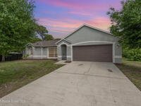 1094 Locust Avenue