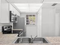 3093 Sir Hamilton Circle Unit #10