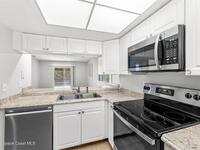 3093 Sir Hamilton Circle Unit #10