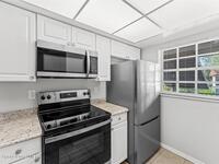 3093 Sir Hamilton Circle Unit #10