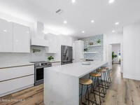 1313 Worth Court