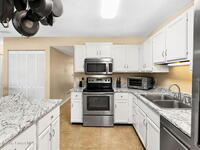 1517 Manor Drive