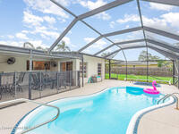 957 Waialae Circle