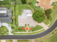 957 Waialae Circle