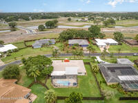 957 Waialae Circle