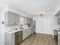 817 Seven Gables Circle