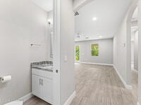 1427 Damon Road