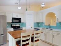 2178 Redwood Circle