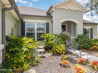 718 Lyndall Lane