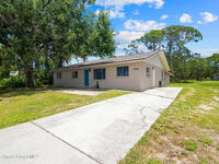 1421 Degroodt Road