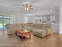 1841 Market Circle