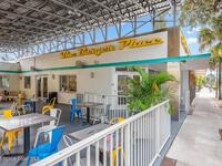 1300 Myrtle Oak Court