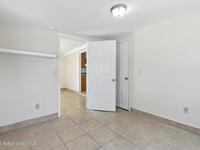 925 Abeto Street