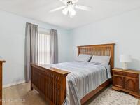 149 Hawthorne Lane