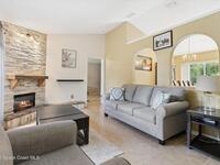 149 Hawthorne Lane