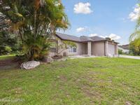 149 Hawthorne Lane