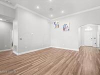922 Raleigh Road