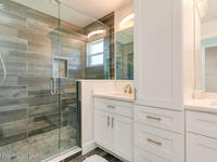 1401 Alberni Street