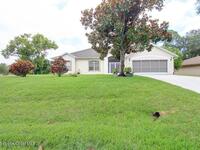467 Sauders Road