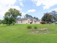 467 Sauders Road