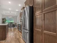 1752 Killian Drive