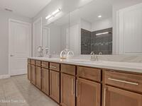 1752 Killian Drive