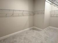 1752 Killian Drive