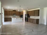 1162 Killian Drive