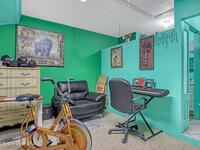 905 Spring Street