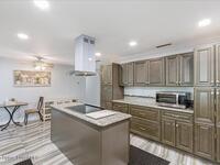 955 Bartlett Lane