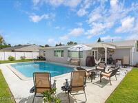 955 Bartlett Lane