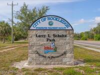 955 Bartlett Lane