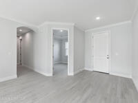 210 La Gore Street