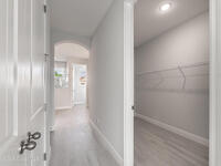 210 La Gore Street