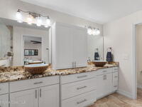 1036 Greenleaf Court