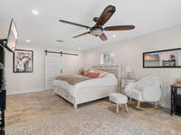 1036 Greenleaf Court